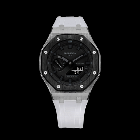 Gshock CasiOak Argent/Noir - Cadran noir (bracelets en résine blanche et index noirs)